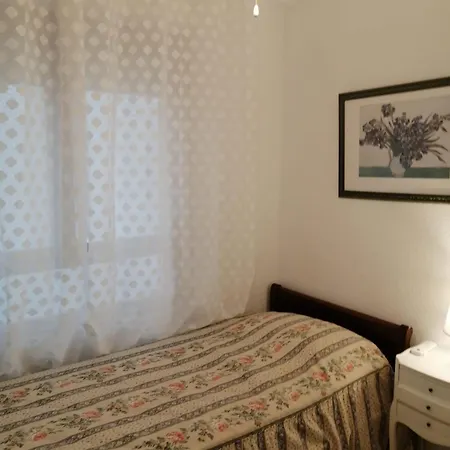 3 Bedrooms Flat Near Seaside * Торевьиа